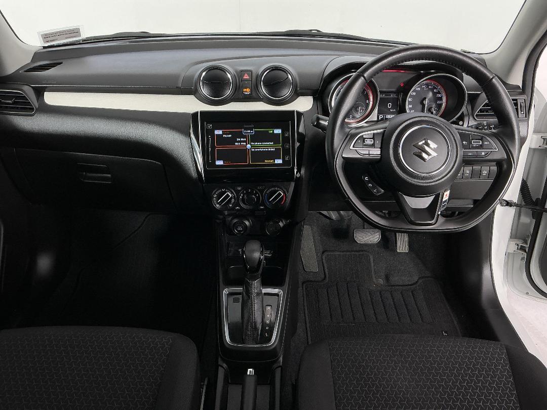 Photo '17' of Suzuki Swift