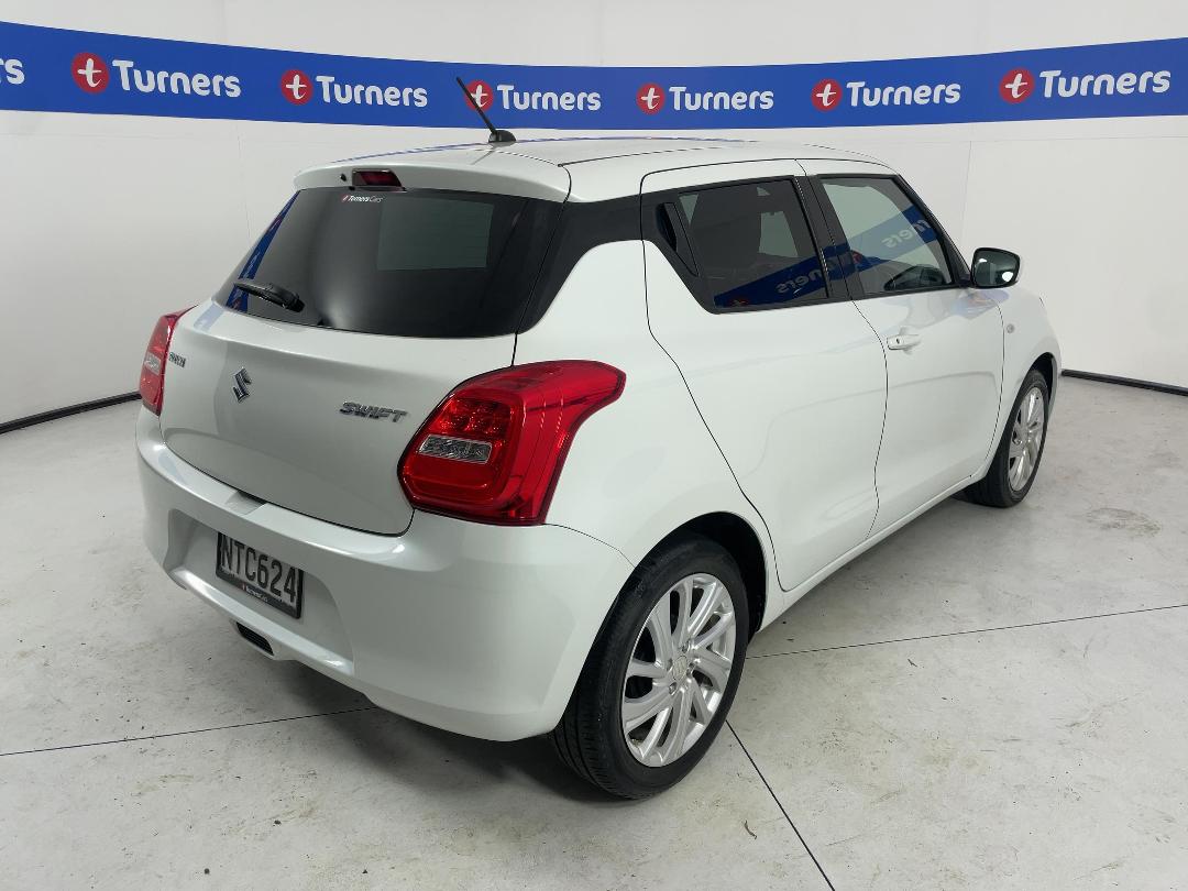 Photo '7' of Suzuki Swift