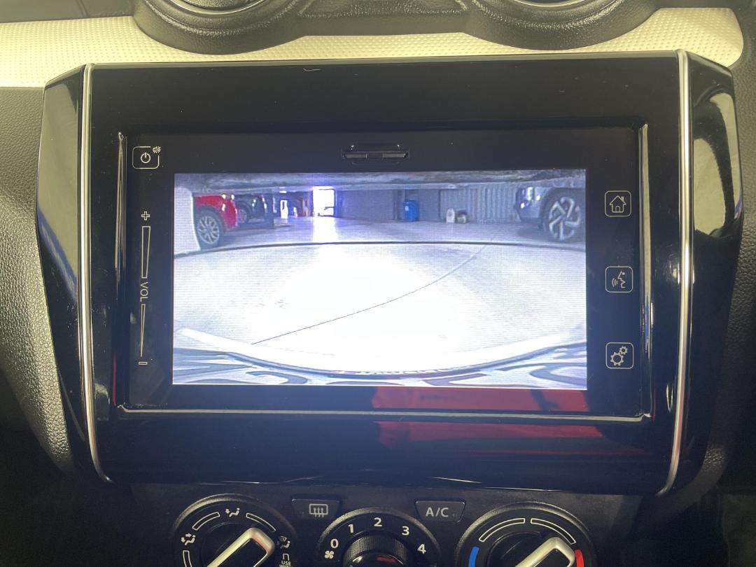 Photo '26' of Suzuki Swift