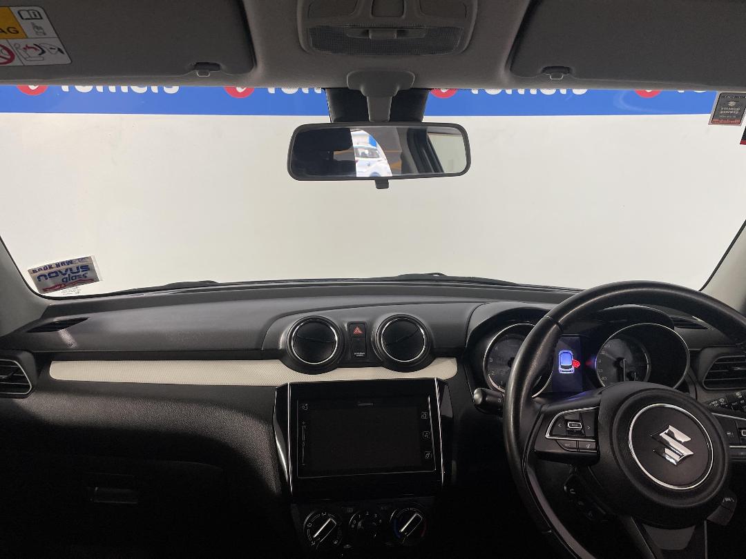 Photo '17' of Suzuki Swift