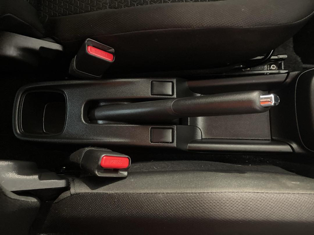 Photo '32' of Suzuki Swift