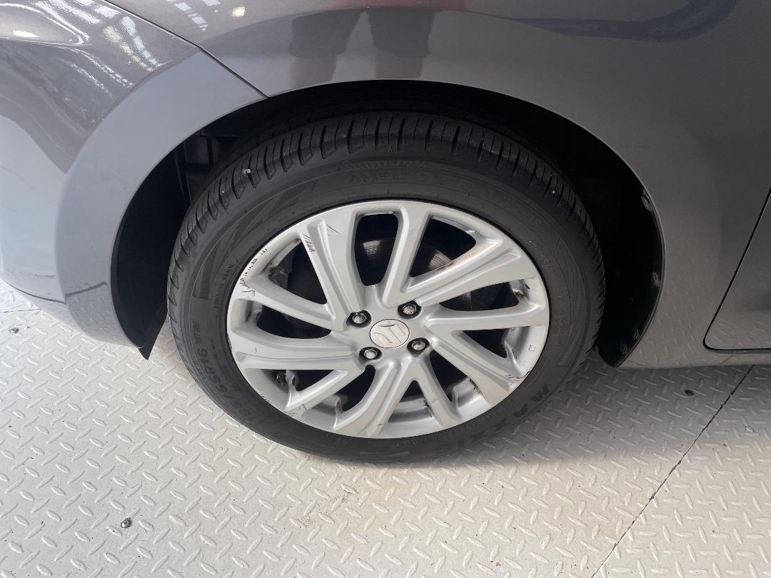 Photo '10' of Suzuki Swift