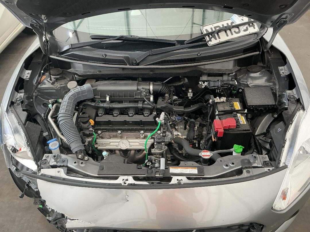 Photo '28' of Suzuki Swift GL