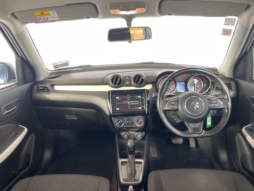 Photo '17' of Suzuki Swift