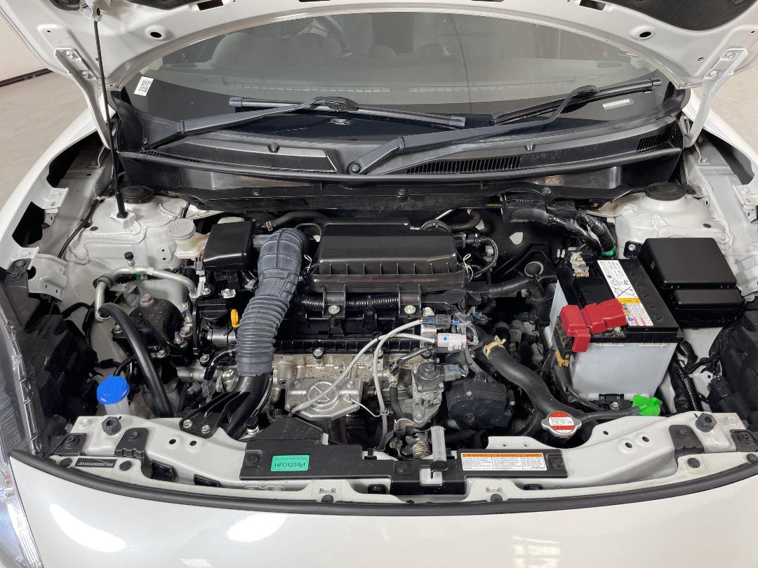 Photo '13' of Suzuki Swift