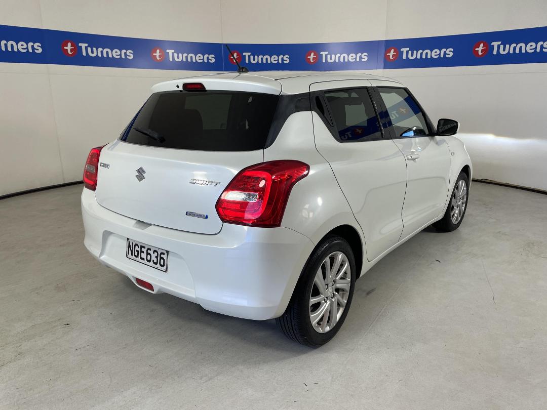 Photo '7' of Suzuki Swift