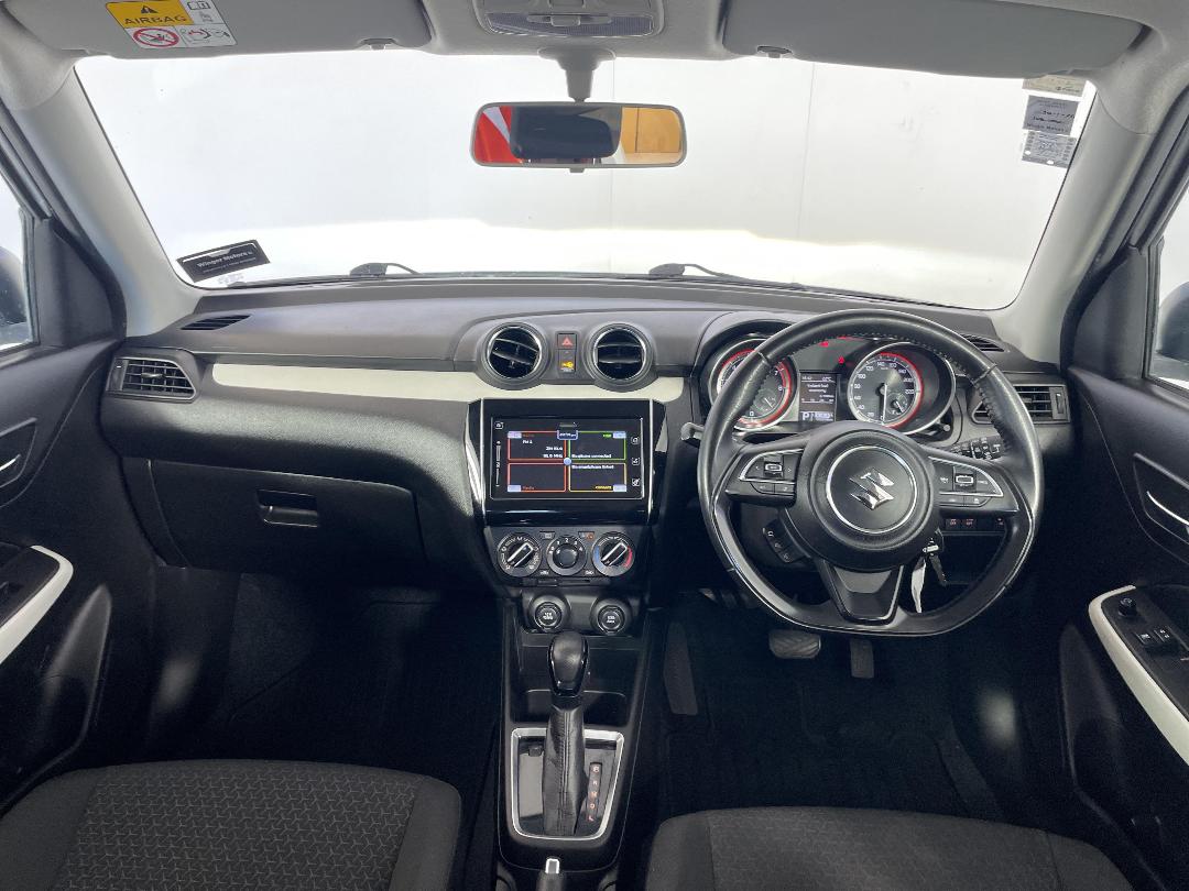 Photo '17' of Suzuki Swift