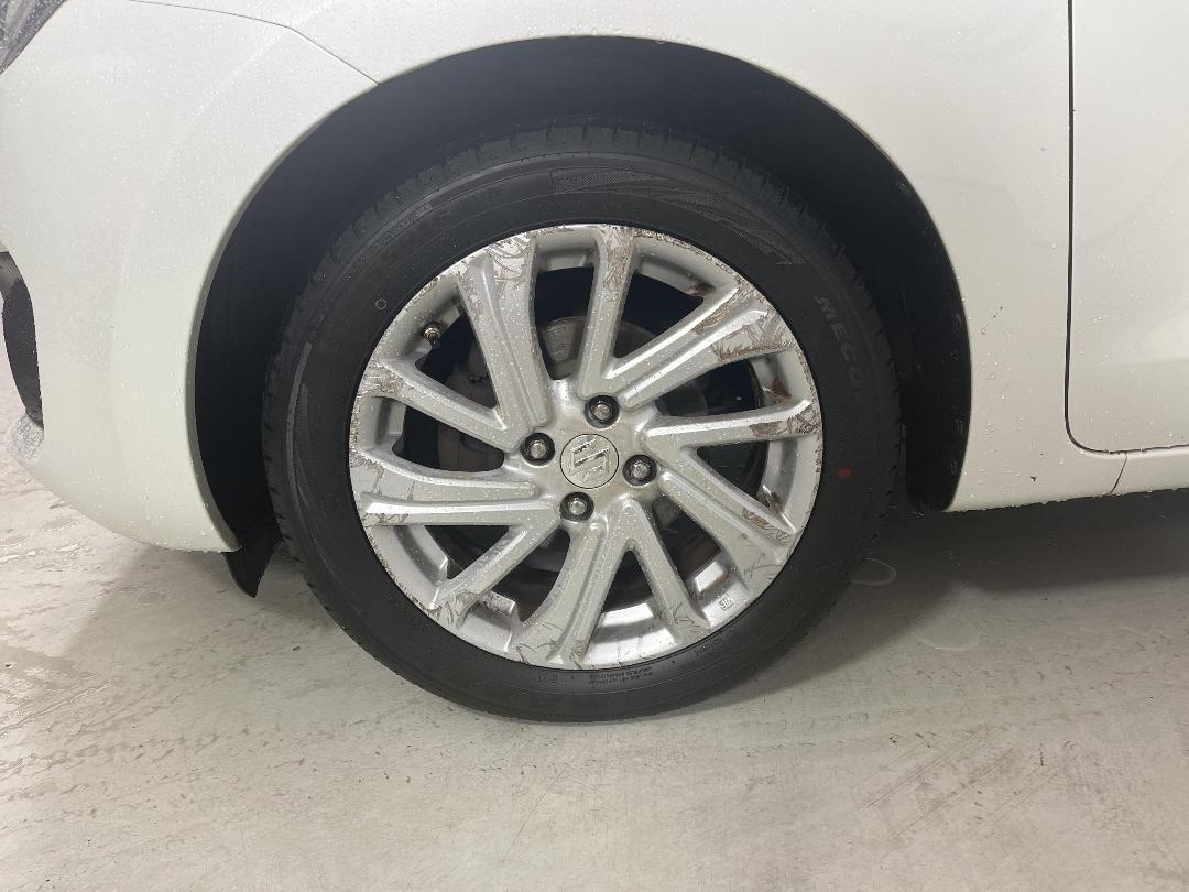 Photo '10' of Suzuki Swift