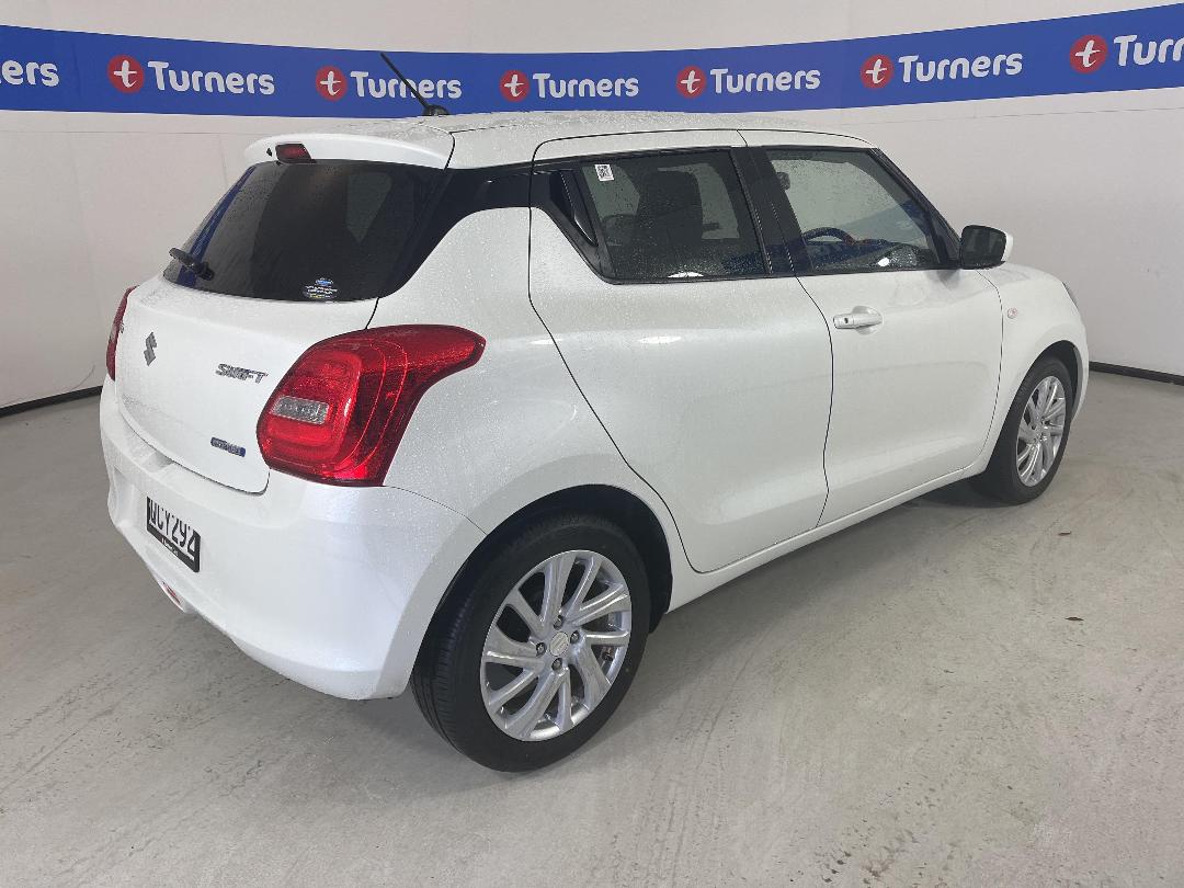 Photo '7' of Suzuki Swift