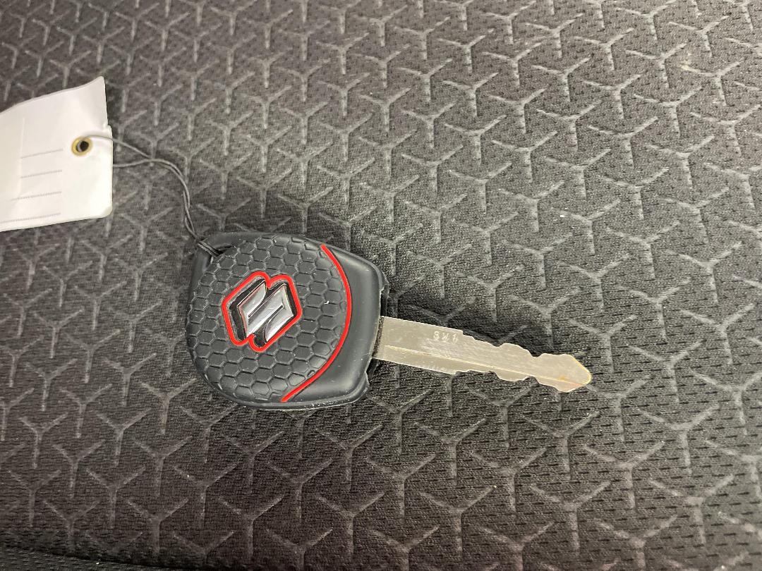 Photo '22' of Suzuki Swift