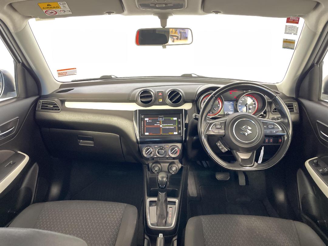 Photo '17' of Suzuki Swift