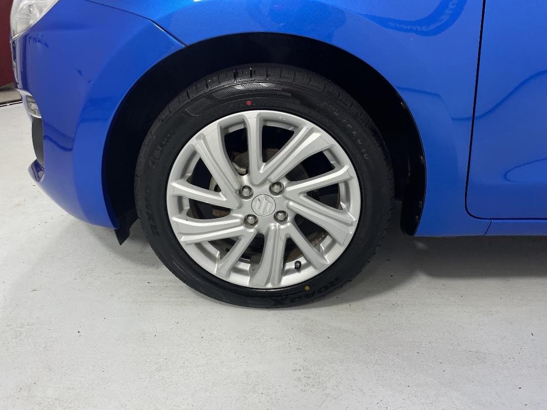 Photo '10' of Suzuki Swift Photo '10' of Suzuki Swift