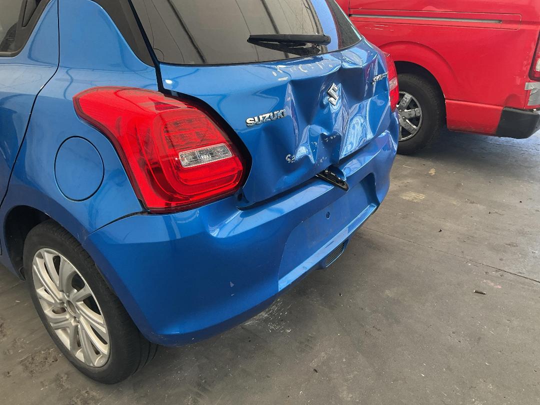 Photo '5' of Suzuki Swift GL