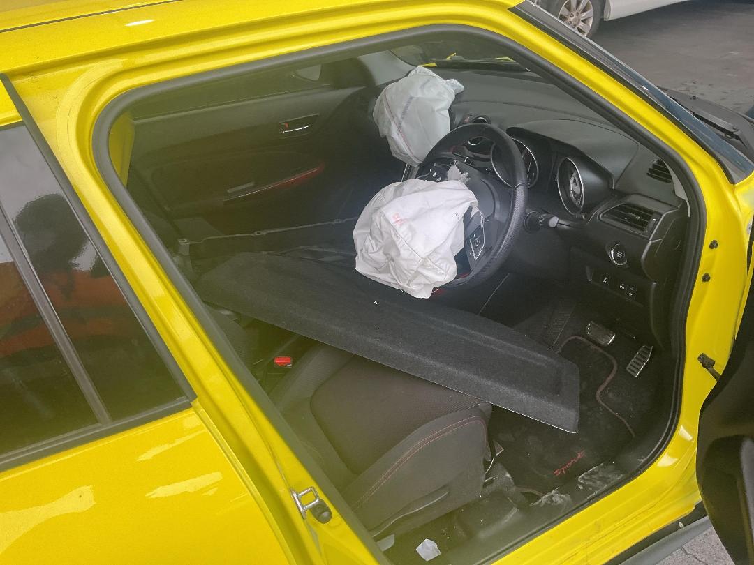 Photo '21' of Suzuki Swift Sport