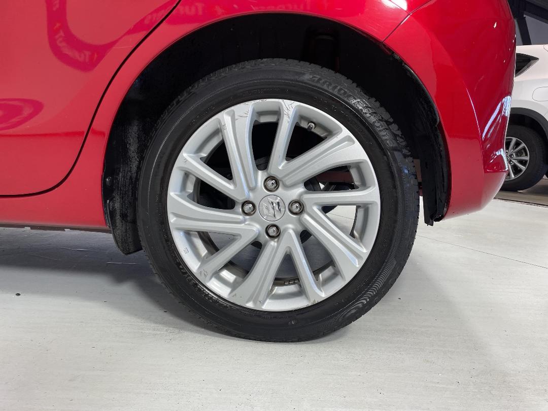 Photo '11' of Suzuki Swift