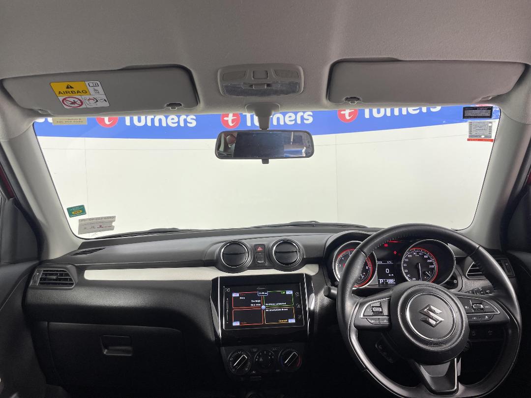 Photo '17' of Suzuki Swift