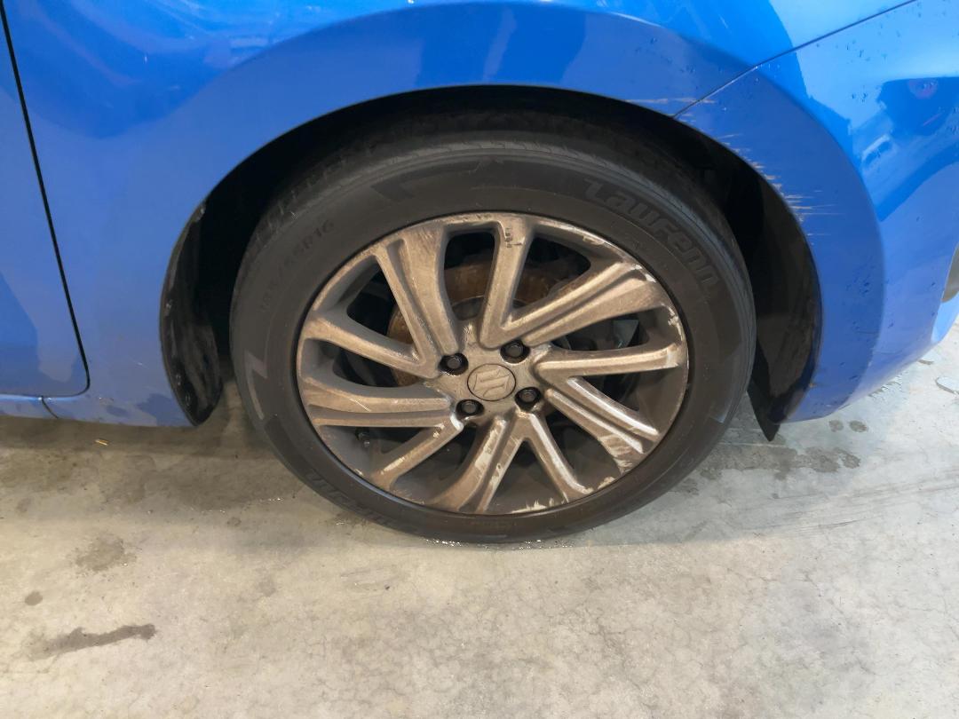 Photo '10' of Suzuki Swift GLX Hybrid