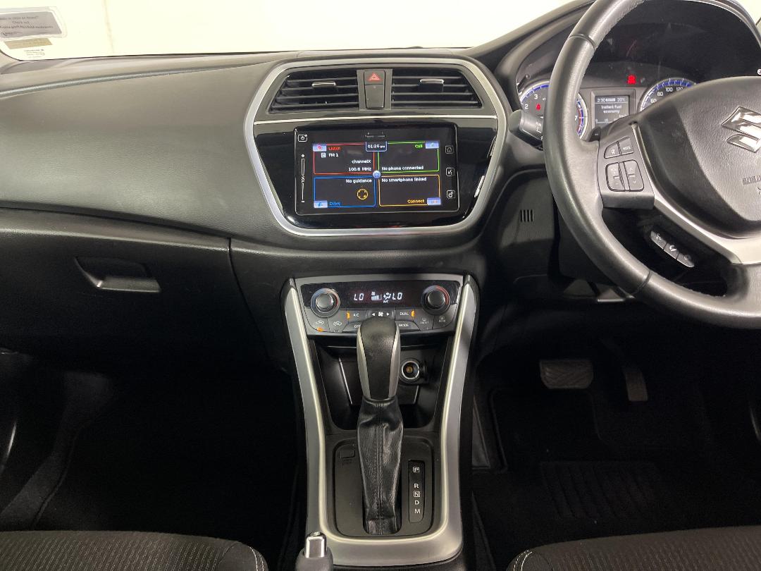 Photo '18' of Suzuki SX4 S-Cross