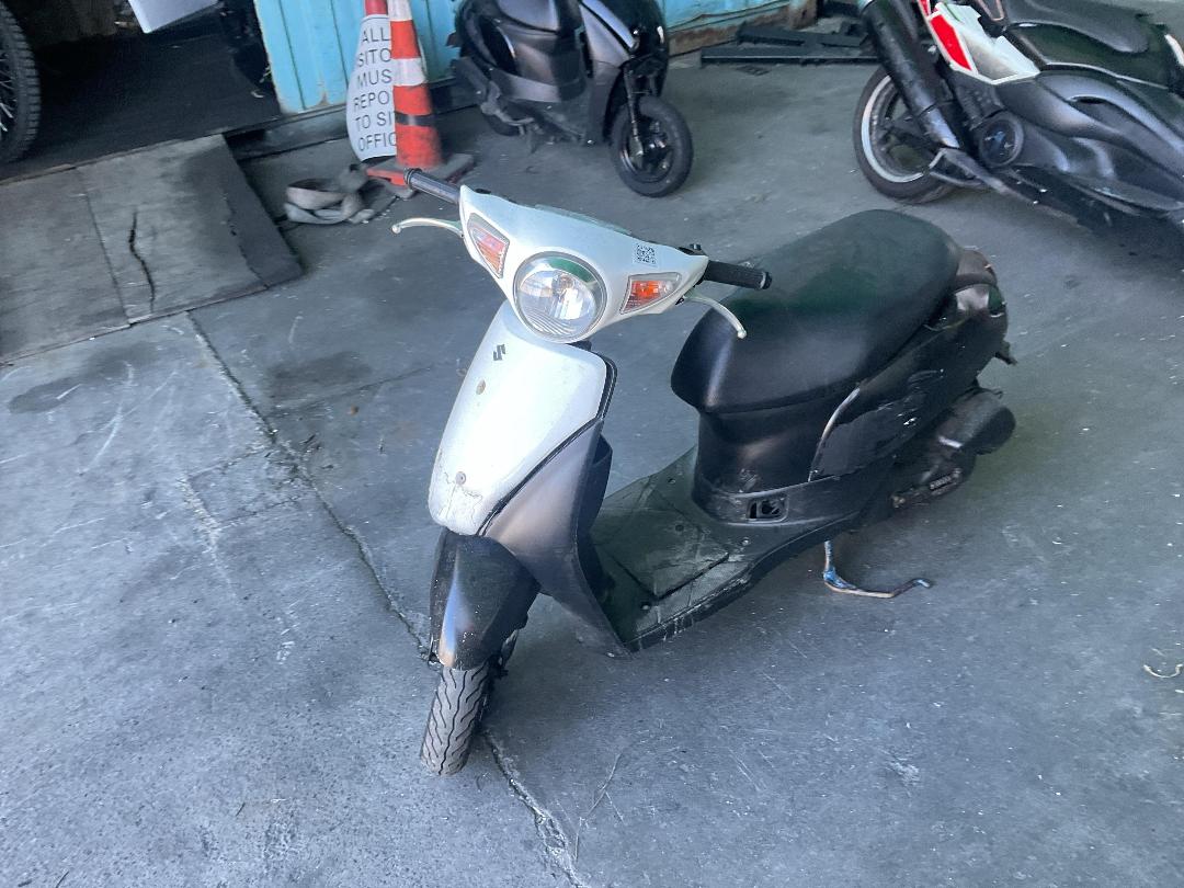 Photo '4' of Suzuki UZ50 no submodel