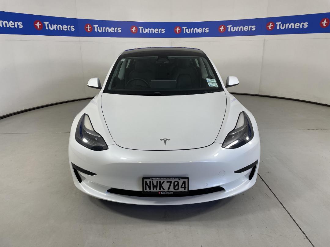 Photo '2' of Tesla Model 3