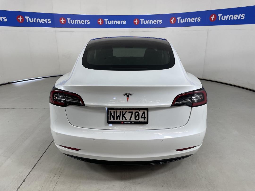 Photo '6' of Tesla Model 3