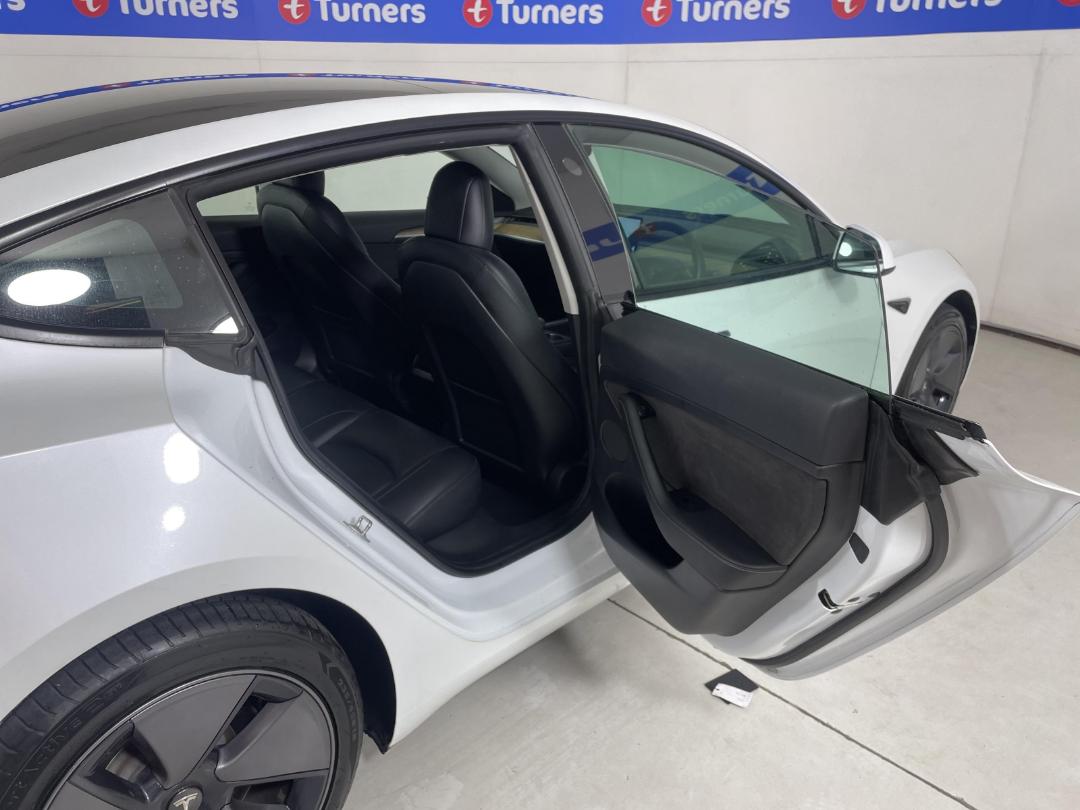 Photo '19' of Tesla Model 3