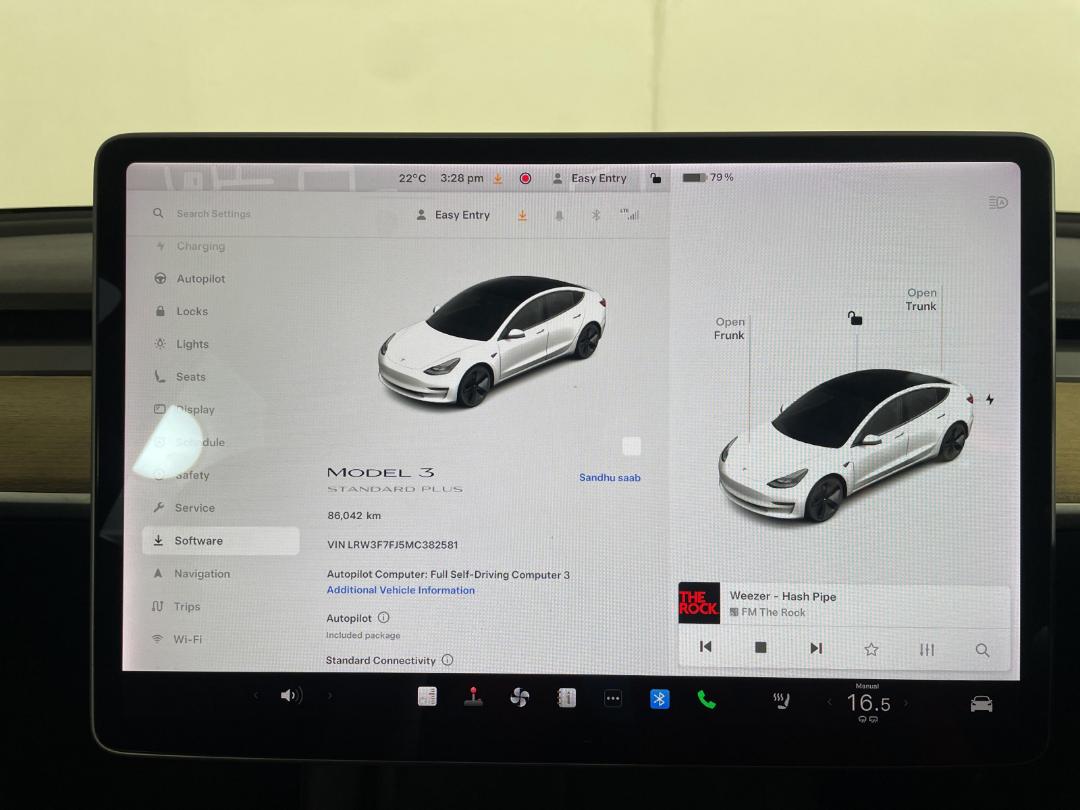 Photo '28' of Tesla Model 3