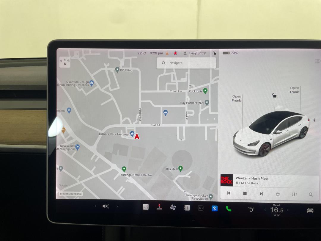 Photo '29' of Tesla Model 3