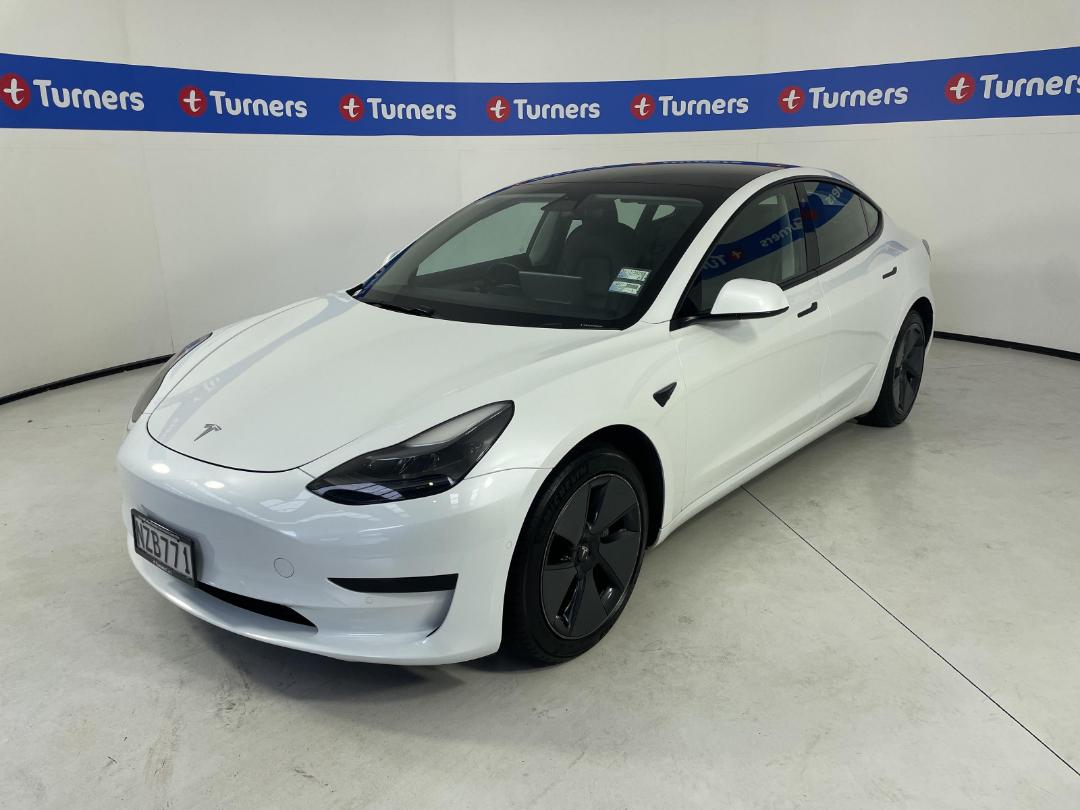 Photo '4' of Tesla Model 3