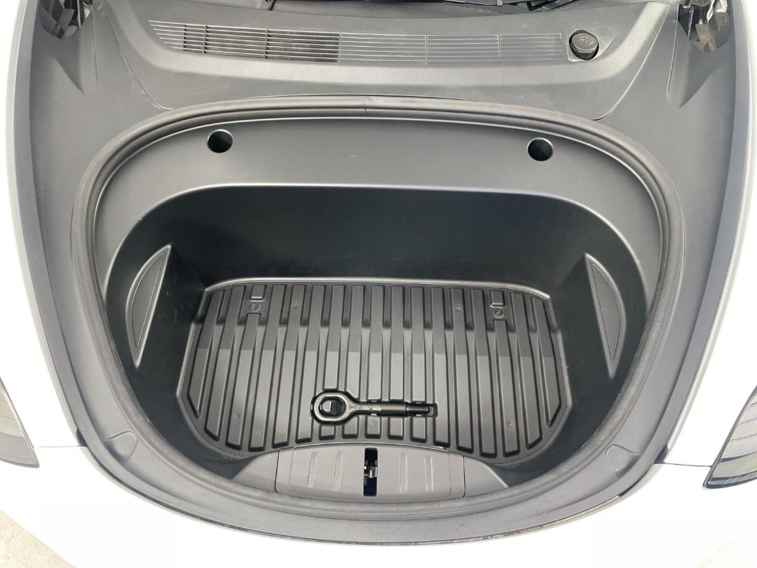 Photo '13' of Tesla Model 3