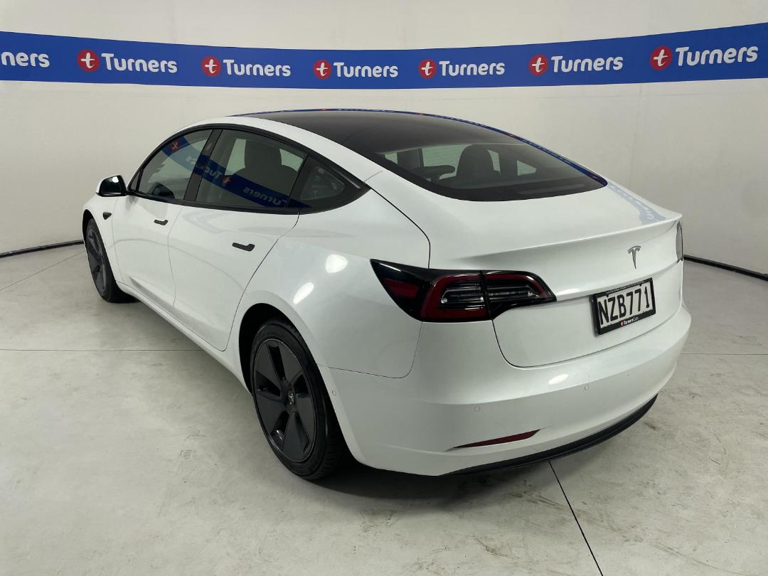 Photo '5' of Tesla Model 3