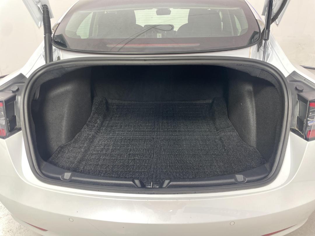 Photo '14' of Tesla Model 3