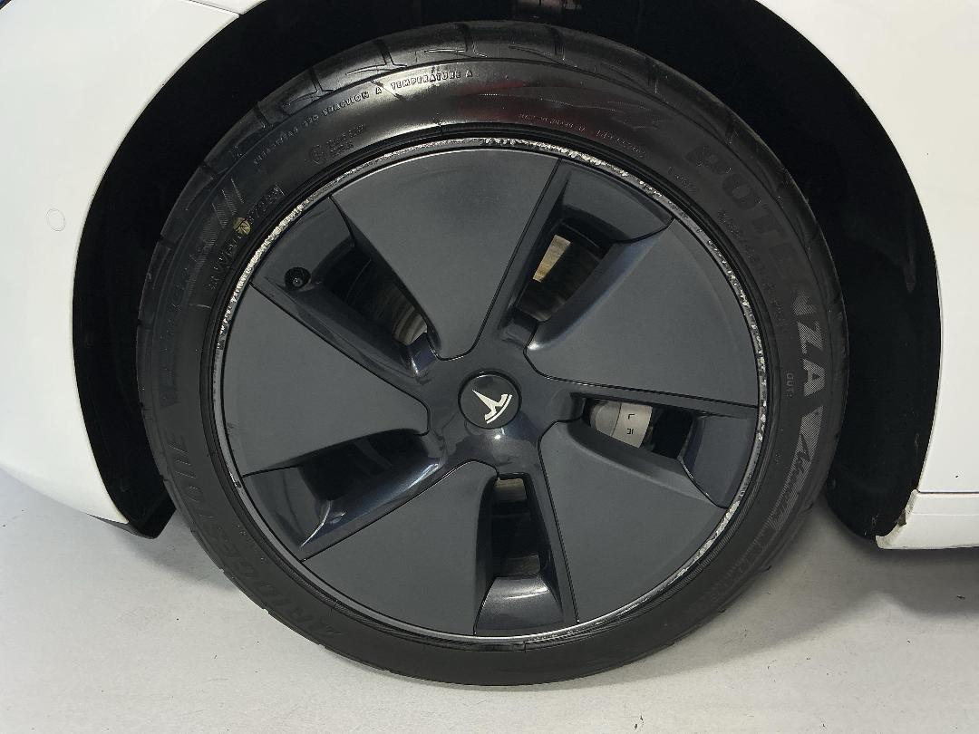 Photo '10' of Tesla Model 3 Photo '10' of Tesla Model 3