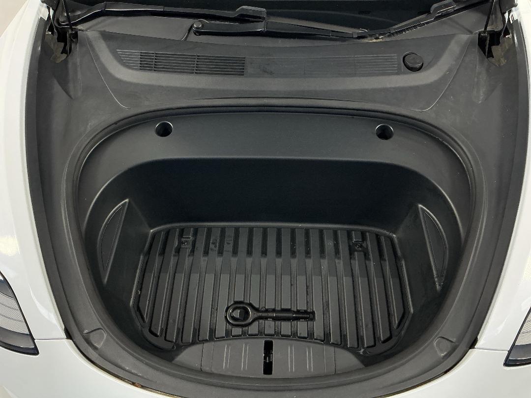 Photo '13' of Tesla Model 3 Photo '13' of Tesla Model 3