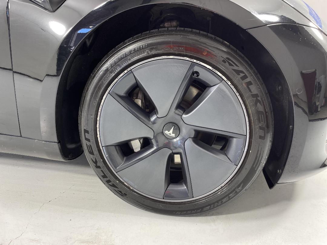 Photo '9' of Tesla Model 3 Photo '9' of Tesla Model 3