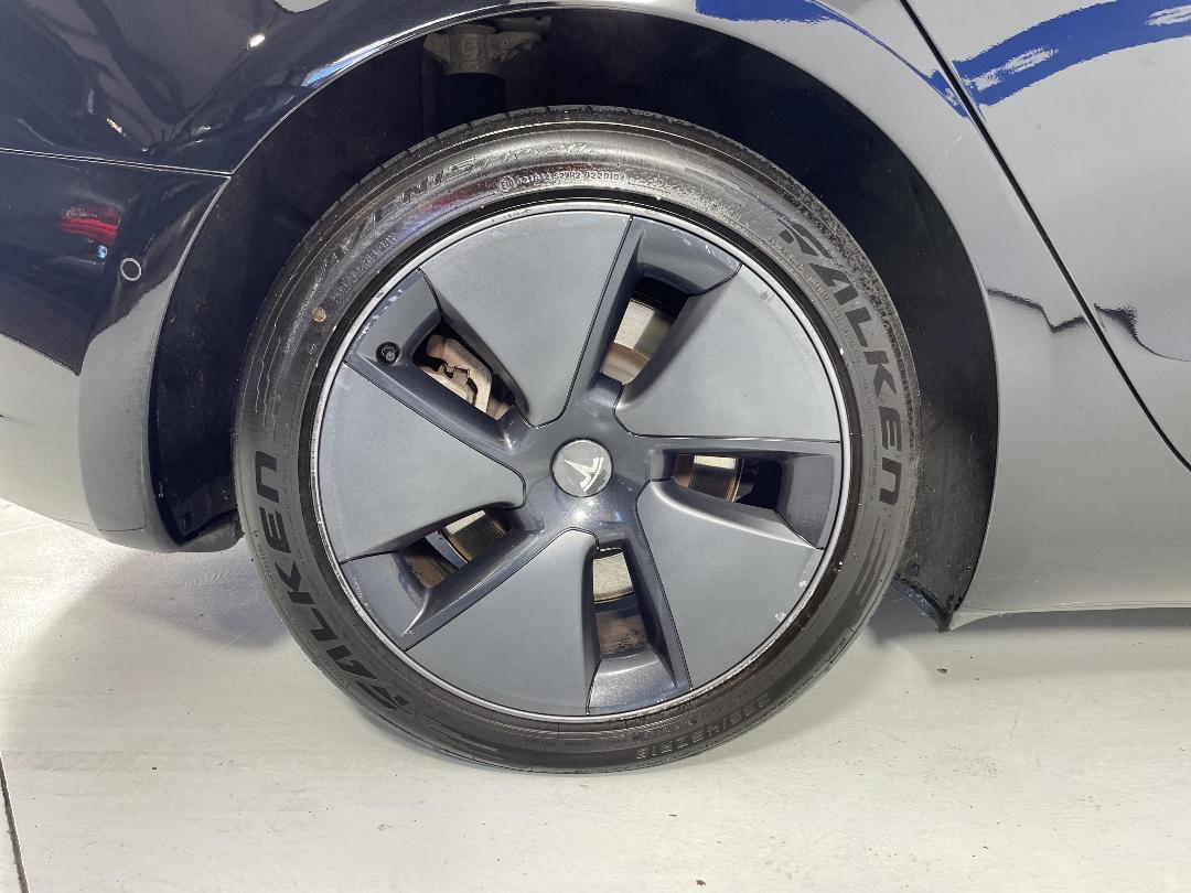 Photo '12' of Tesla Model 3 Photo '12' of Tesla Model 3