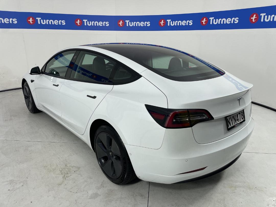 Photo '5' of Tesla Model 3