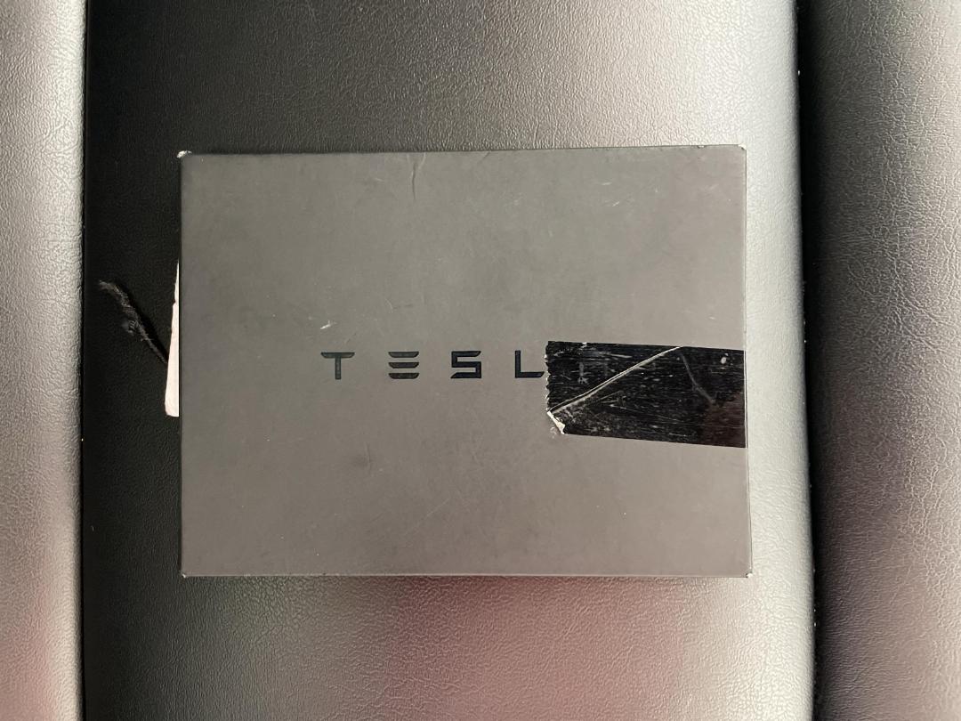 Photo '22' of Tesla Model 3