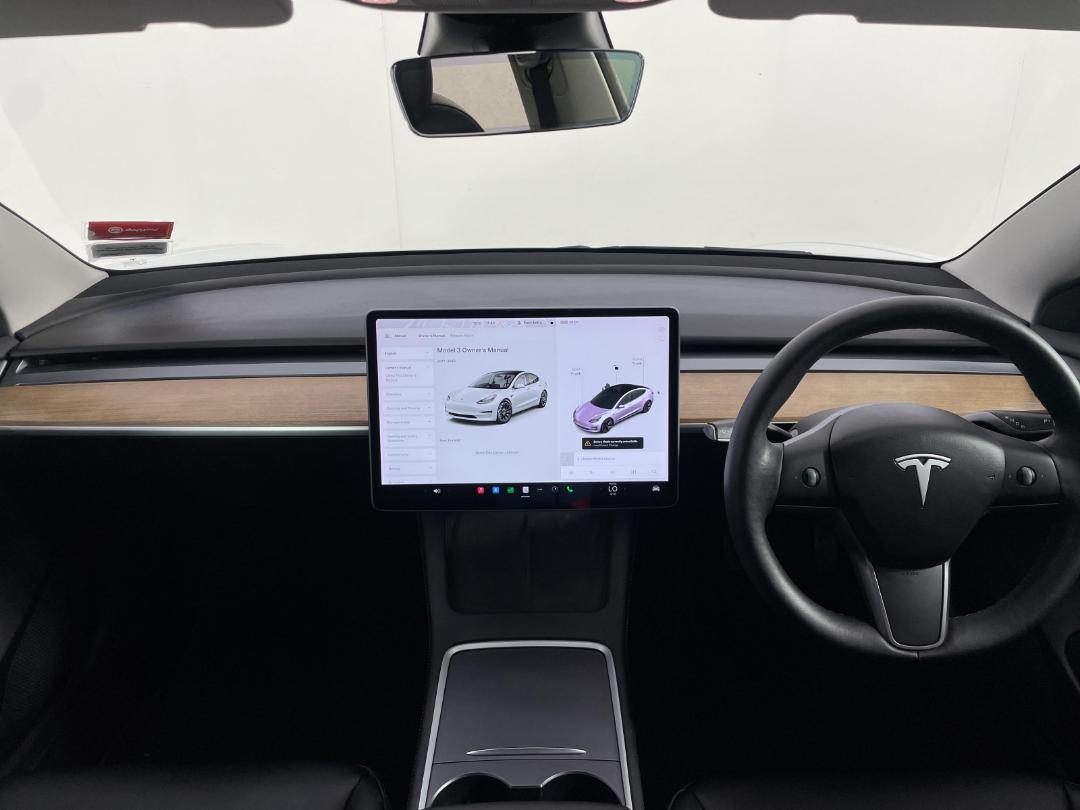 Photo '17' of Tesla Model 3