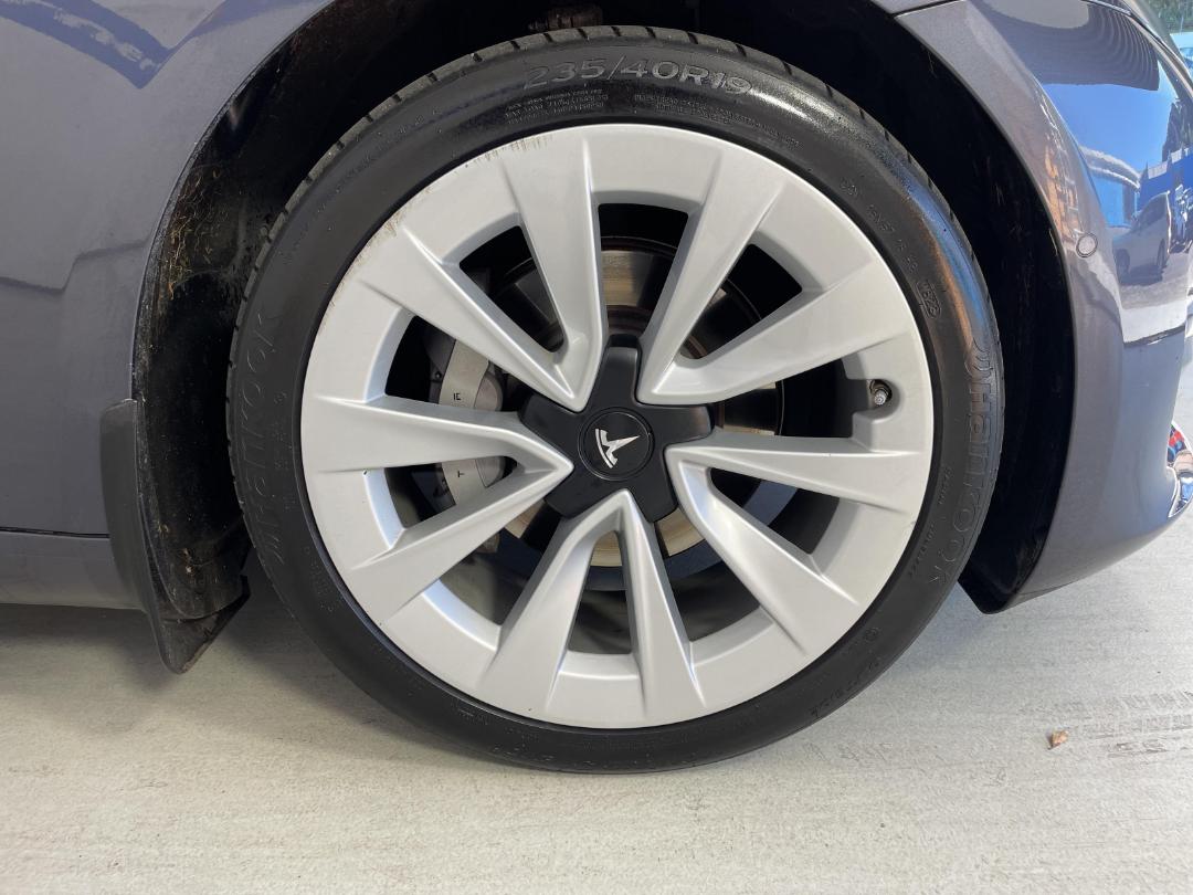 Photo '9' of Tesla Model 3 Photo '9' of Tesla Model 3