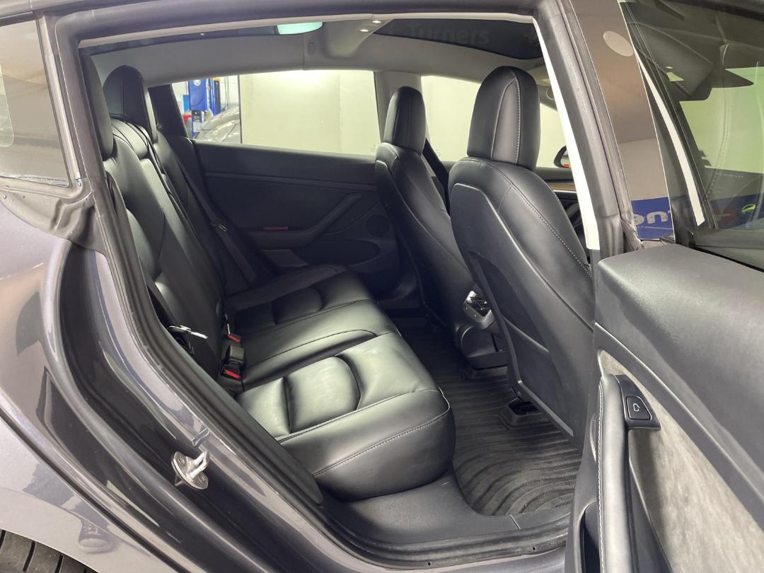 Photo '20' of Tesla Model 3 Photo '20' of Tesla Model 3