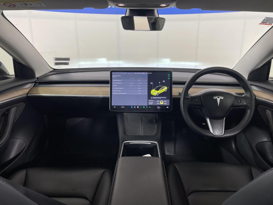 Photo '17' of Tesla Model 3 Photo '17' of Tesla Model 3