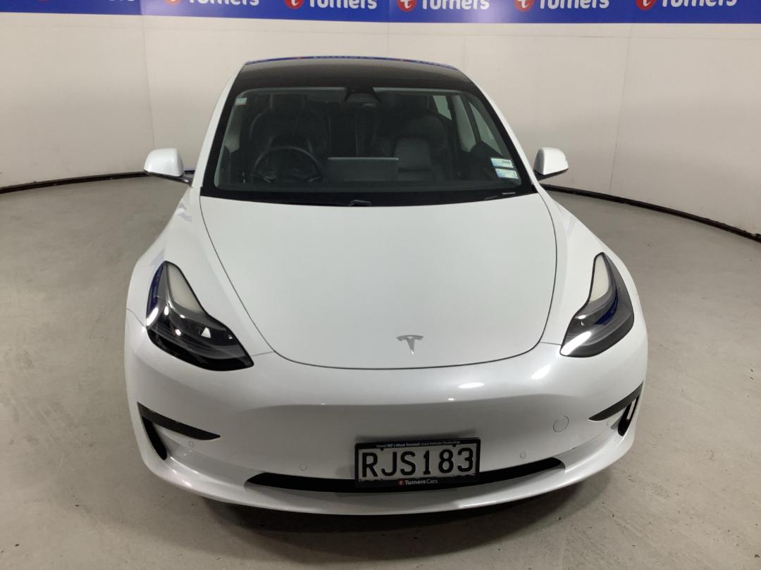Photo '2' of Tesla Model 3