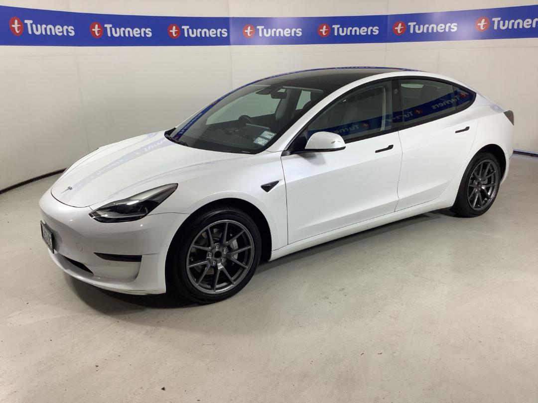 Photo '4' of Tesla Model 3