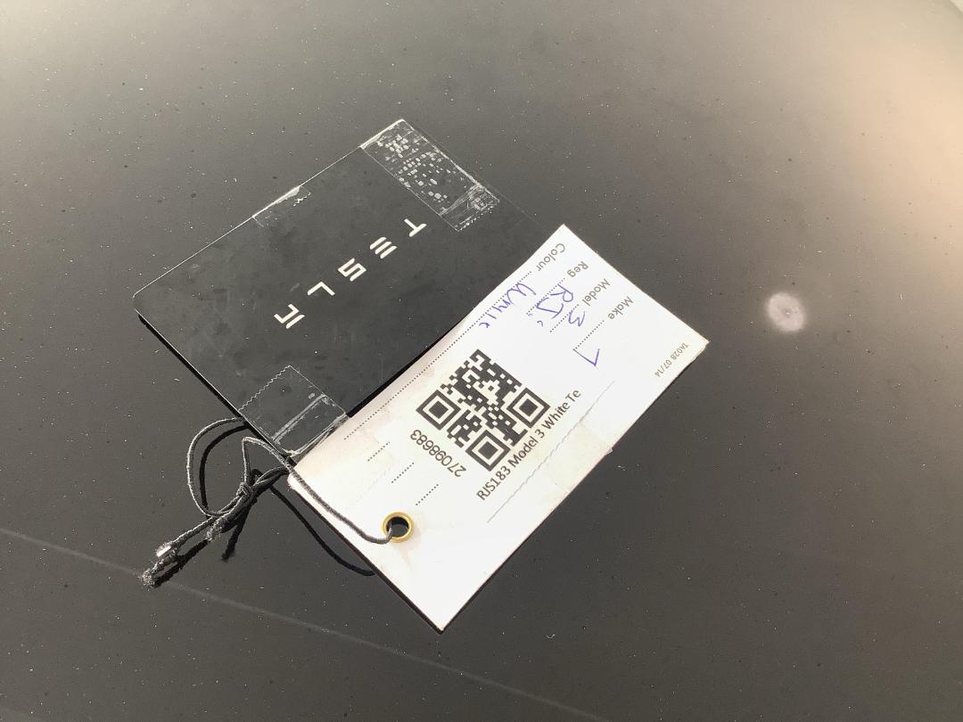 Photo '22' of Tesla Model 3