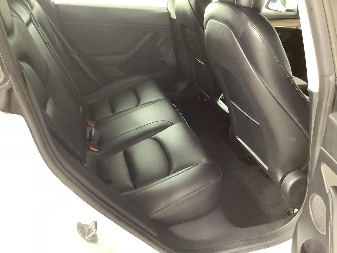 Photo '20' of Tesla Model 3