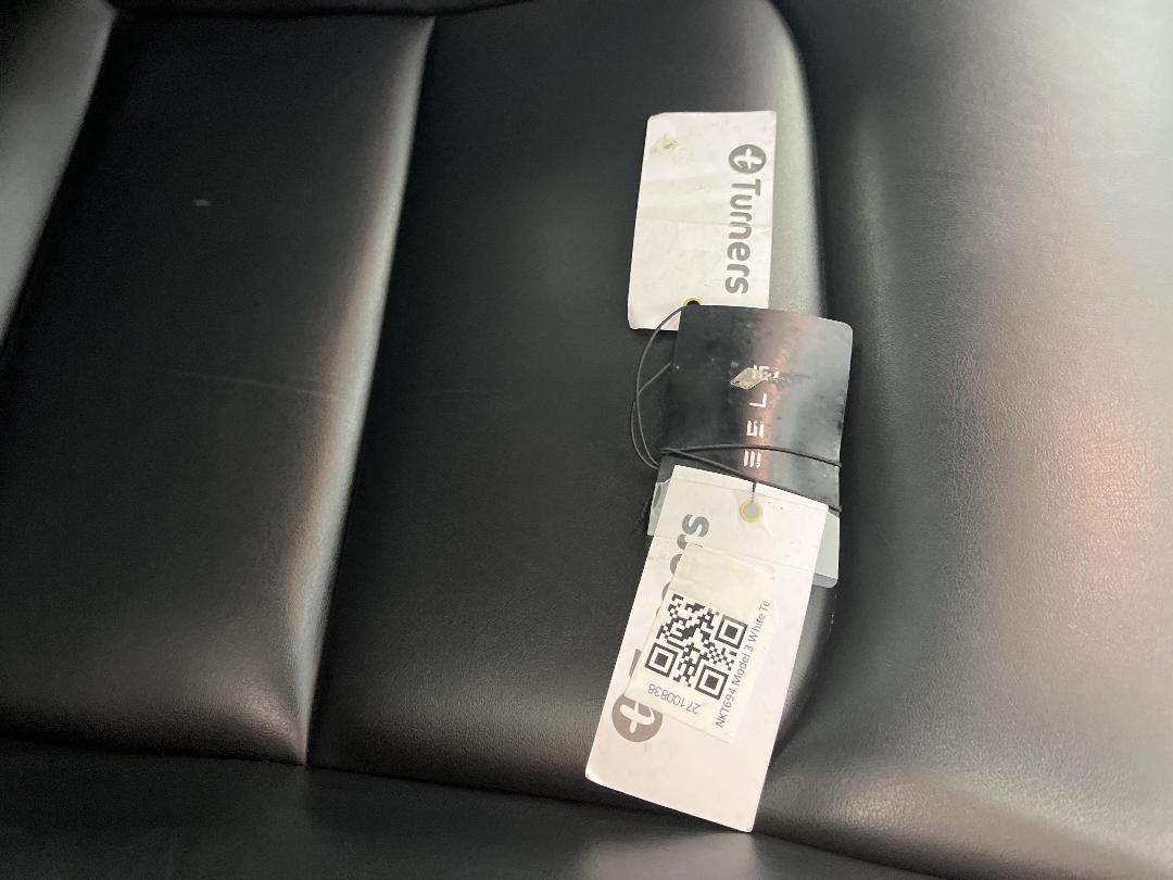 Photo '22' of Tesla Model 3