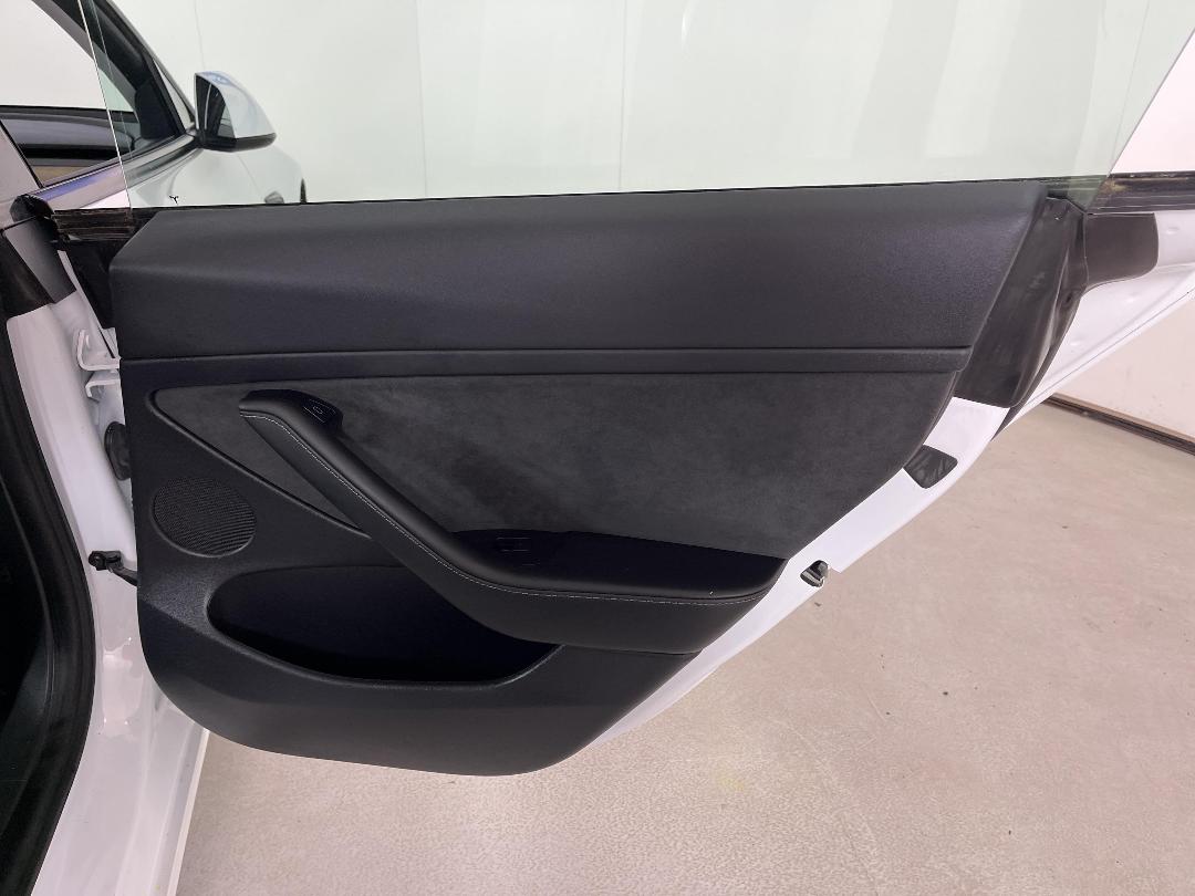 Photo '19' of Tesla Model 3