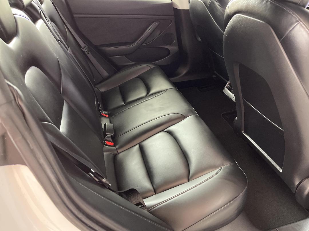 Photo '20' of Tesla Model 3