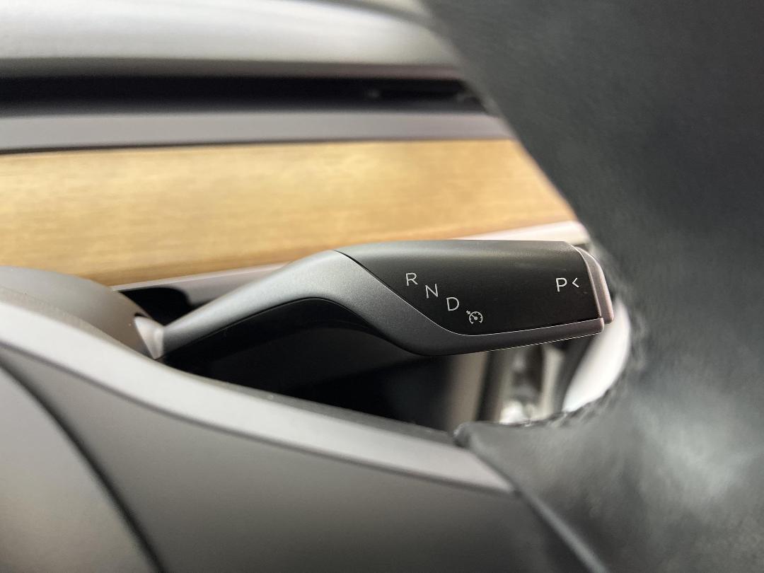 Photo '18' of Tesla Model 3